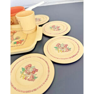 Strawberry Shortcake Chilton play Dishes, pots, pans, and cups Vintage 80’s